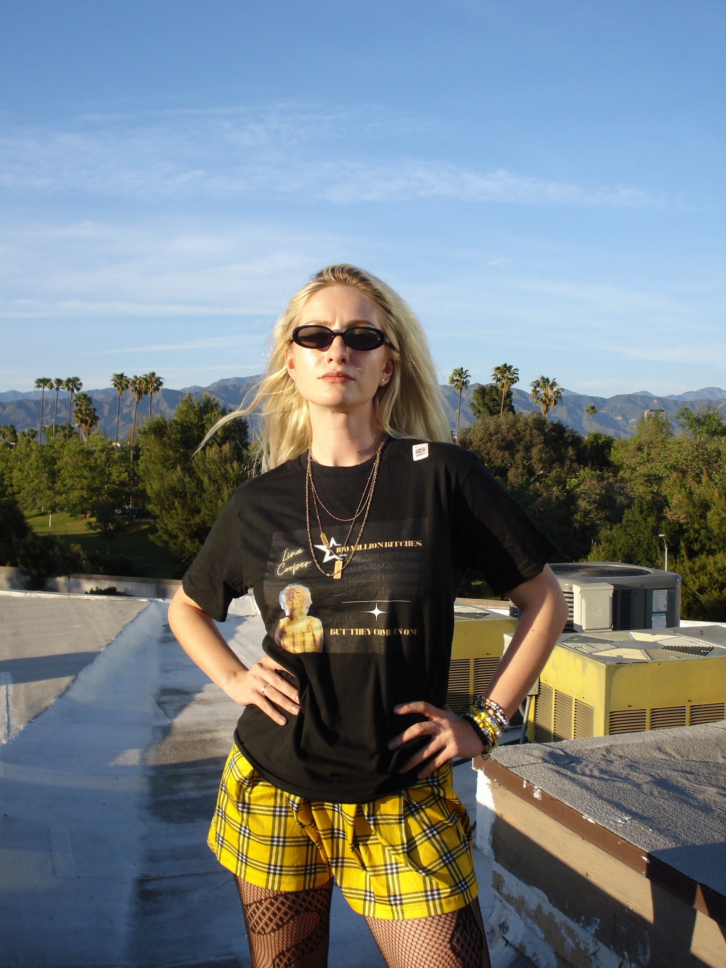 100 MILLION BITCHES | Short Sleeve T-Shirt