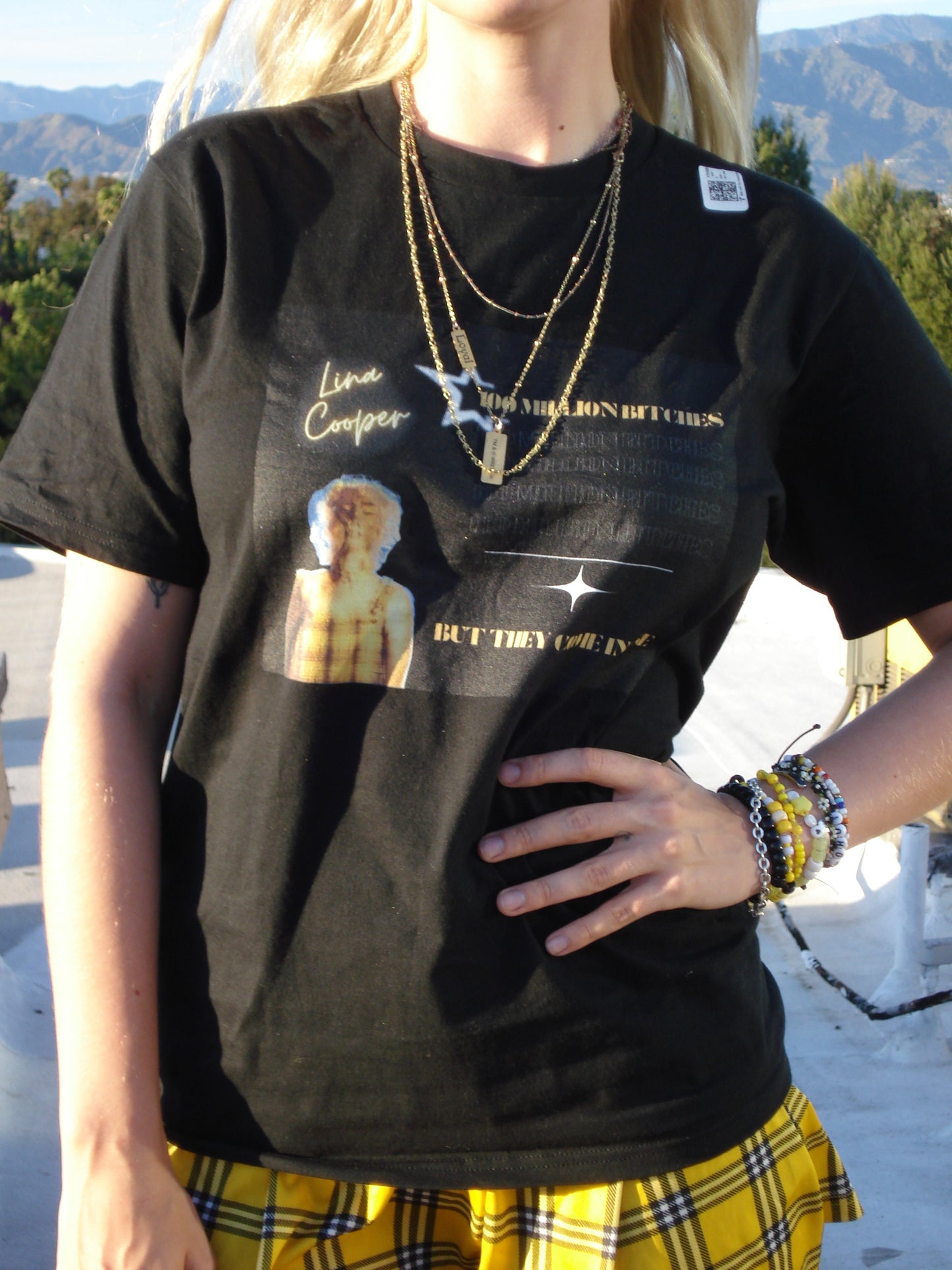 100 MILLION BITCHES | Short Sleeve T-Shirt